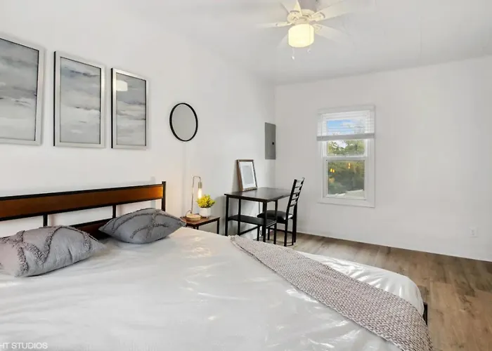 Apartment Charming And Modern 2br In The Heart Of *