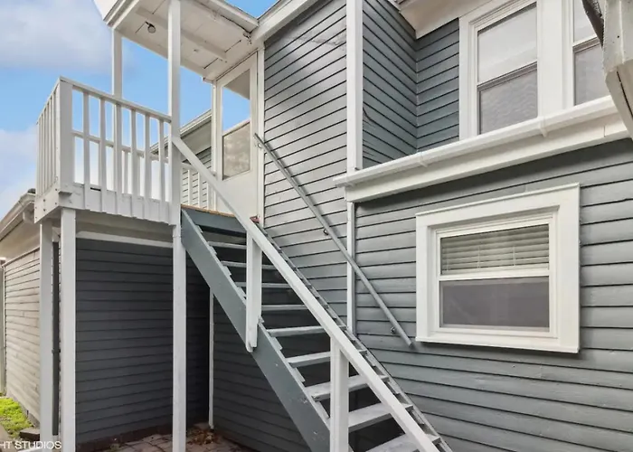 Charming And Modern 2br In The Heart Of * Ottawa
